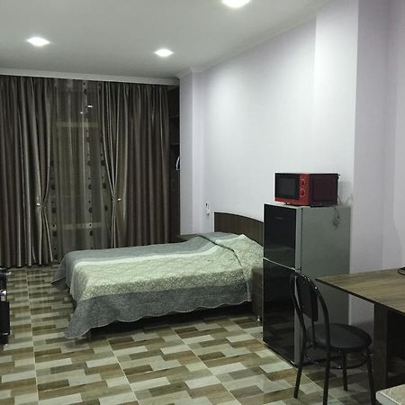 Apartment Pshavela 16 巴统 外观 照片