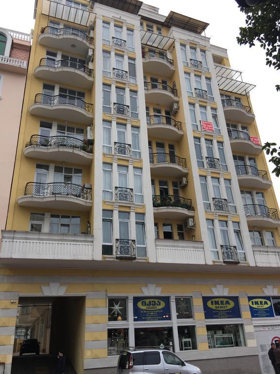 Apartment Pshavela 16 巴统 外观 照片