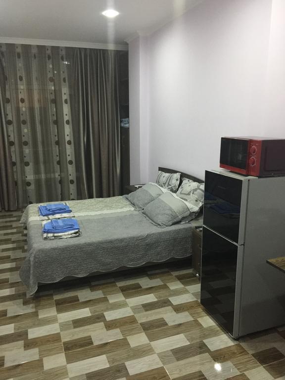 Apartment Pshavela 16 巴统 外观 照片