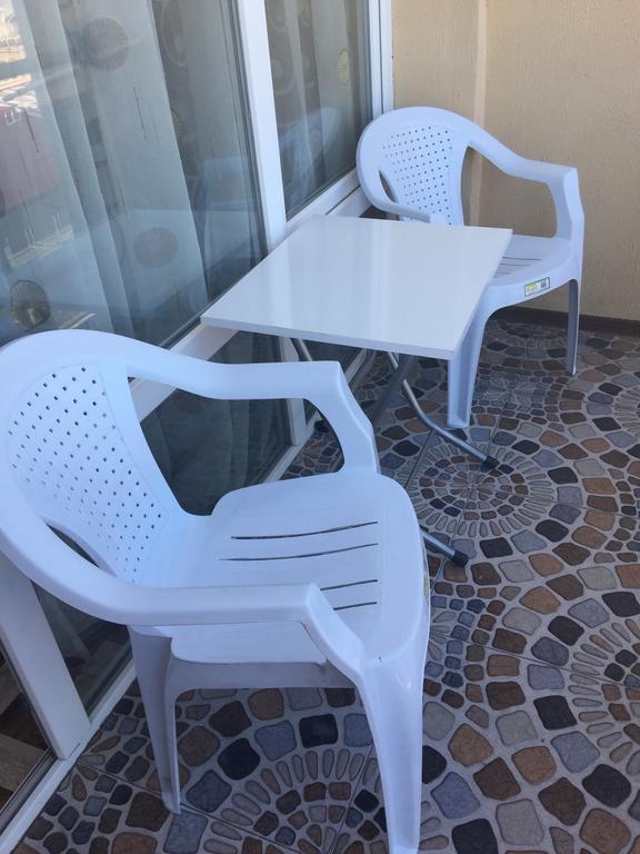 Apartment Pshavela 16 巴统 外观 照片